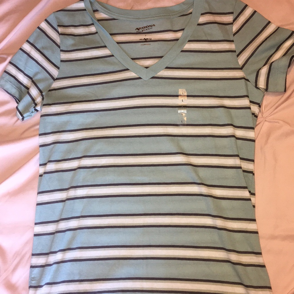 Arizona Jeans Co. Short Sleeve Tee
